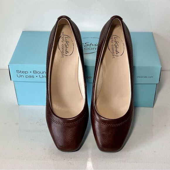 LifeStride Groovy Wedge Pump - Picture 5 of 7